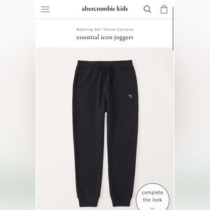 Abercrombie Kids boys essential icon joggers black size 15/16 NWT